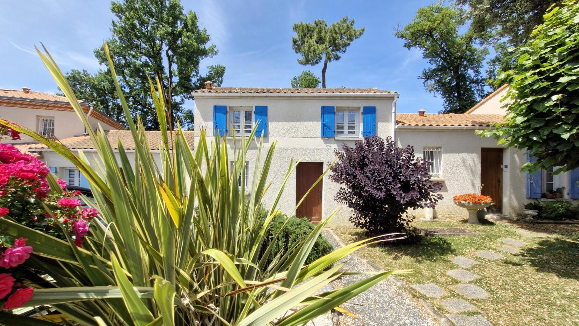 Meschers Sur Gironde - Maisonnette De Vacances - Terrasse - Proche Plage Exteriör bild